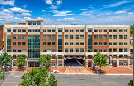 Photo of commercial space at 1737 King Street in Alexandria