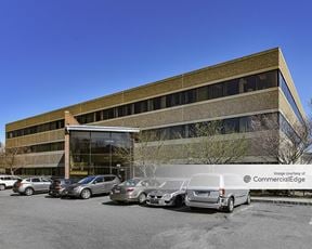 Harbour Pointe Office Park - 80 Everett Avenue