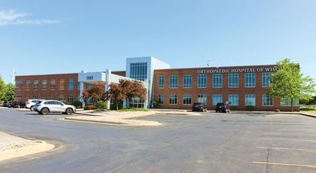 Office space for Rent at 525 W River Woods Parkway in Glendale