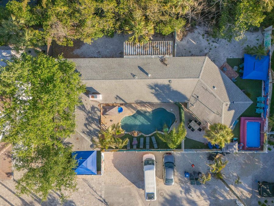6550 Sabal Dr