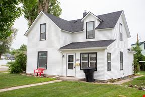 320 8th St W