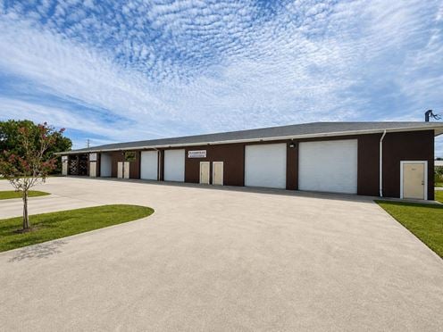 Port St. Lucie Industrial Flex Space | 1,000 SF Available