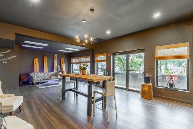 4608 Hixson Pike