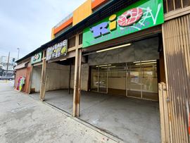 122 E Pico Blvd