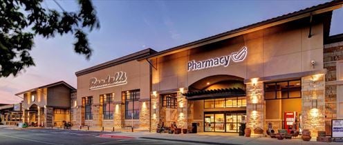 Quinlan Crossing | Randall's Grocery Anchored Neighborhood Center