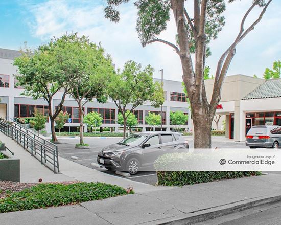 Hacienda Business Park - Hacienda Plaza