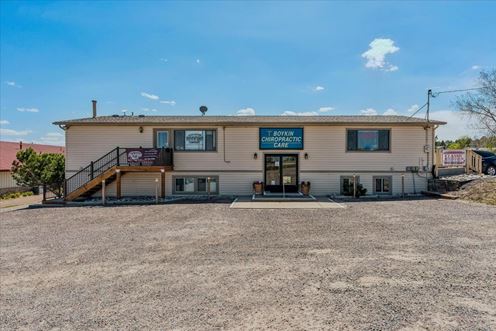 Multi-Tenant Office Building w Ample Parking