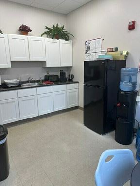 32 Artisan Ct Unit 1