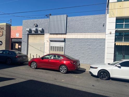 777 E 14th PL