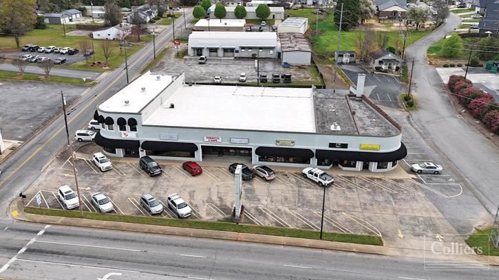 Retail Shopping Center on Anderson's Primary Retail Corridor