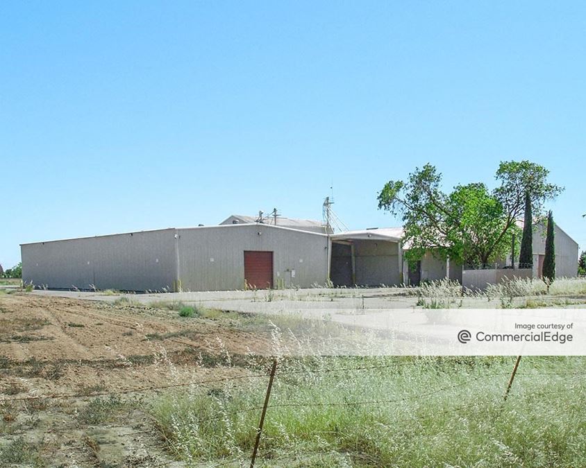 10098 Twin Cities Road, Galt, CA Industrial Building