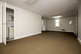 13 Glen Cove Road