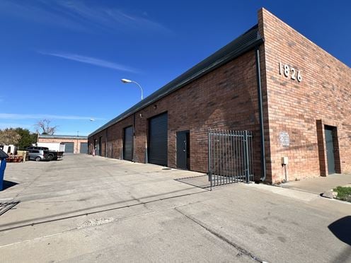 1826 W Sahuaro Dr