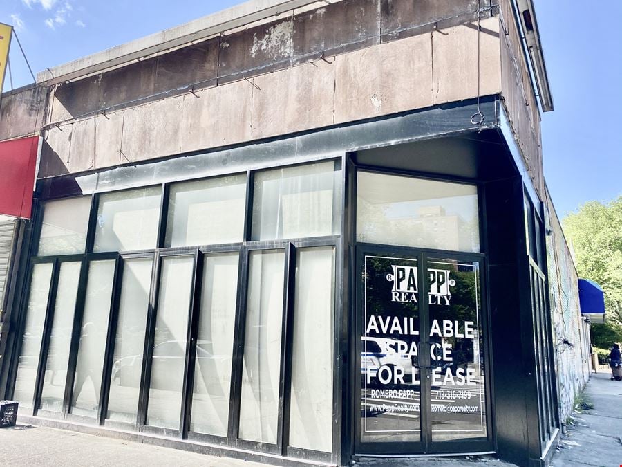 Commercial corner space for lease in Astoria