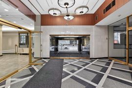 Lender Sale I Iconic Downtown Minneapolis High Rise