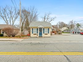 365 Great Road Lincoln  RI 02865