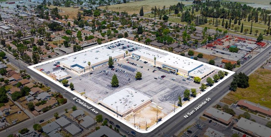 Retail space for Rent at 501-573 North San Jacinto Street in Hemet