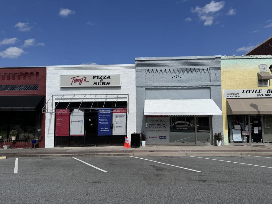 For Lease in Liberty- Retail, Office, or Restaurant Space