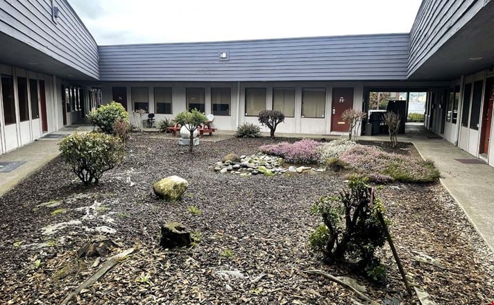 Plaza 5 Offices