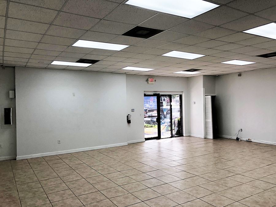 2600 NW 72nd Ave - 1,900 SF