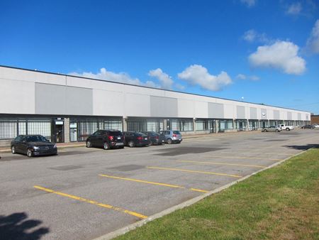 Photo of commercial space at 520-556 Lépine Avenue in Dorval