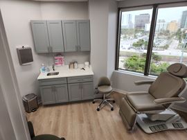 Medical Office for Lease at 500 South Australian Avenue