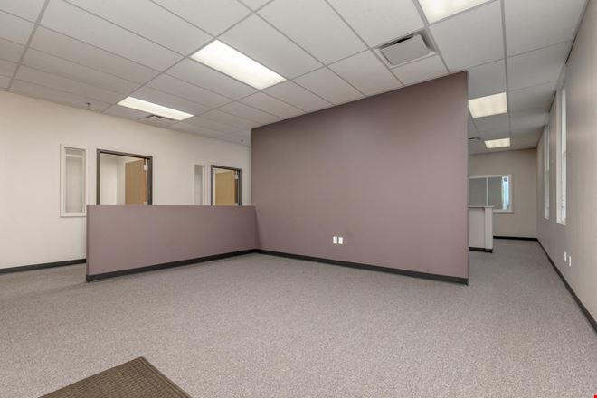 S. Kingshighway 2nd Floor Office Space