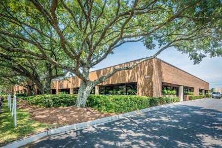 Office space for Rent at 4995 LaCross Road in Charleston