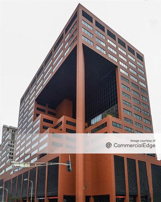 St. Louis Place 200 N. Broadway, St. Louis, MO Office Building