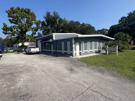 Photo of commercial space at 3024 Northeast 21 Way in Gainesville