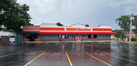 Retail space for Rent at 104 W. Broadway in Fulton