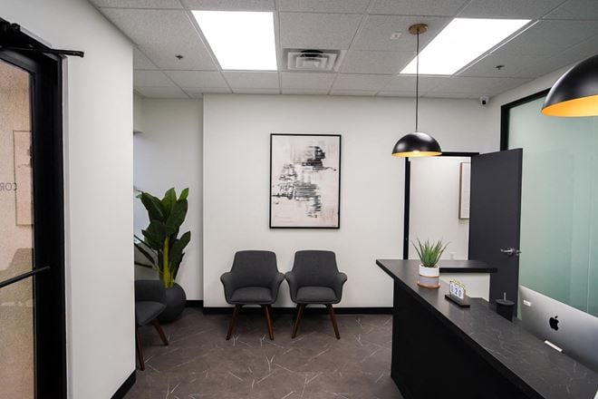 Executive Suites - 8989 W Flamingo Rd