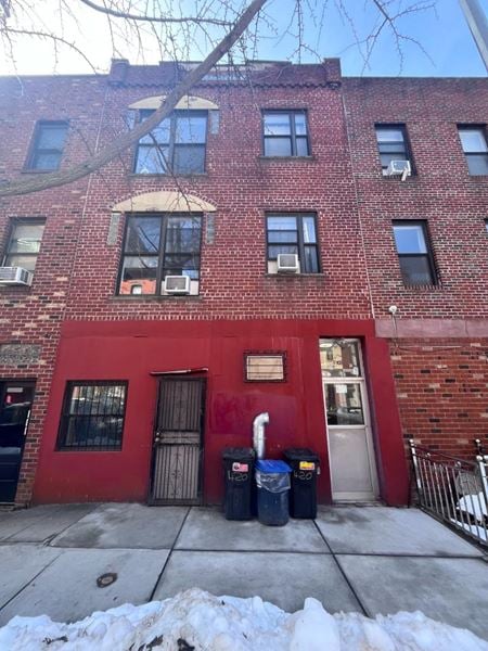 Mixed Use space for Rent at 420 Grand St in Brooklyn