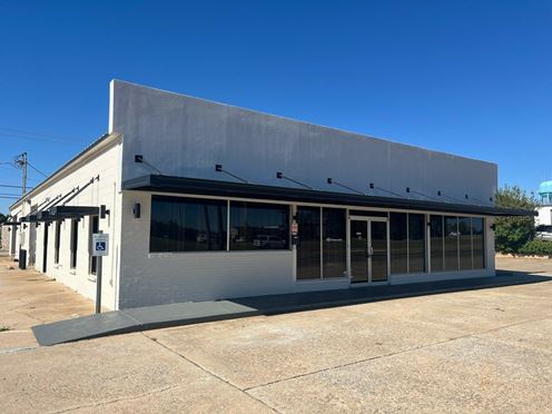 7301 N Classen Blvd