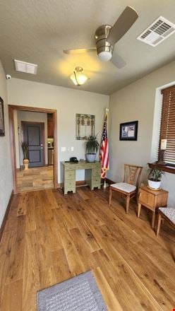 3240 Deskin Dr