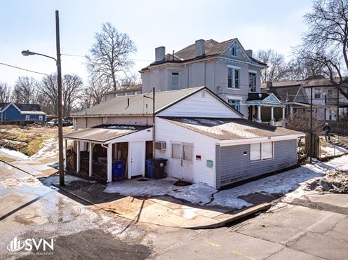 For Sale: Retail Property & Adjacent Lot