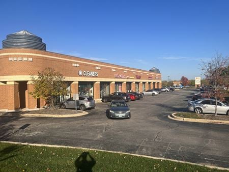 Retail space for Rent at 335-355 Geneva Rd in Carol Stream