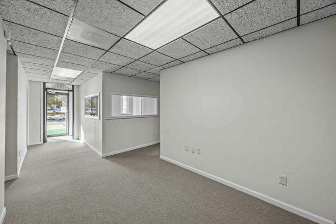1,800 sqft Office Space For Lease New Bern