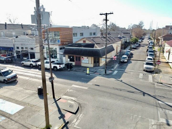 Rare Uptown Retail Leasing Opportunity