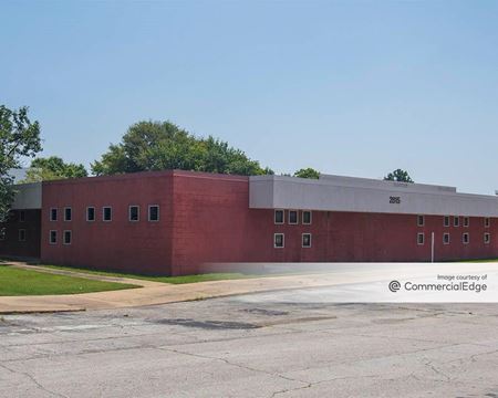Office space for Rent at 2829 South Sheridan Road in Tulsa
