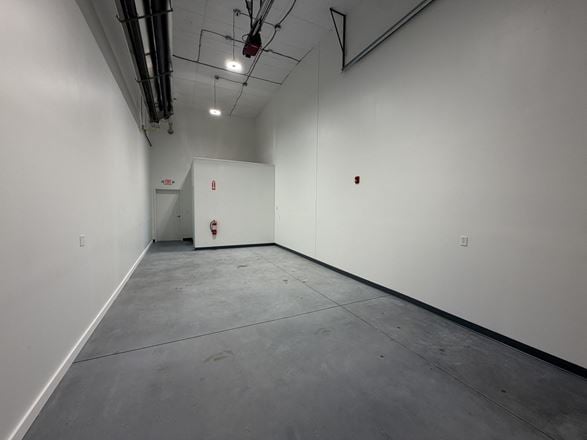 579 Weeden Street, Unit 2-10