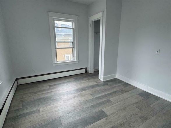 28 Emma St
