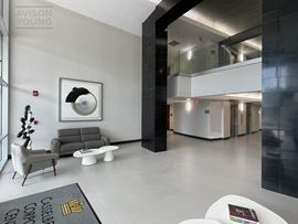 UniCenter Corporate Building