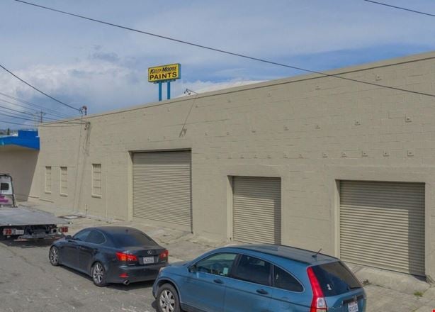 4917 International Blvd