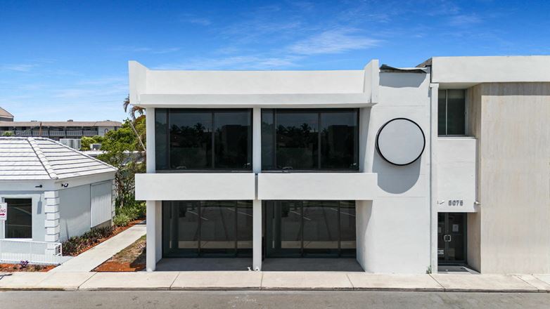 3067 E Commercial Blvd