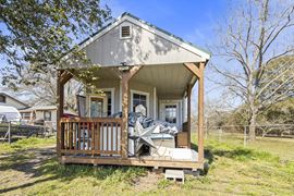 Owner-User or Investment Opportunity Along Hwy 150