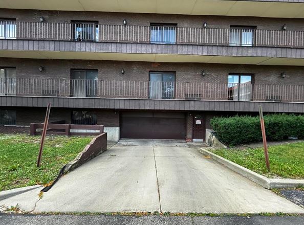 1400 Renaissance Drive
