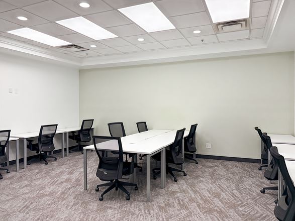 Regus - West Des Moines - Lakes Pkwy