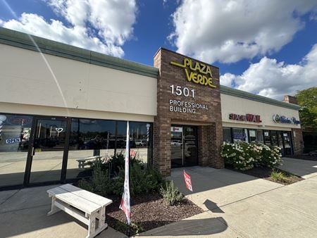 Retail space for Rent at 1397-1501 West Dundee Road in Buffalo Grove