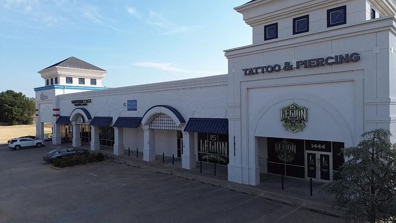 The Piazza Shops